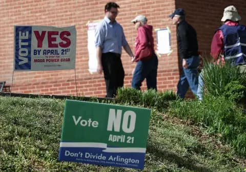 Virginia Court Pauses Redistricting Day After Voters Approve New Congressional Maps