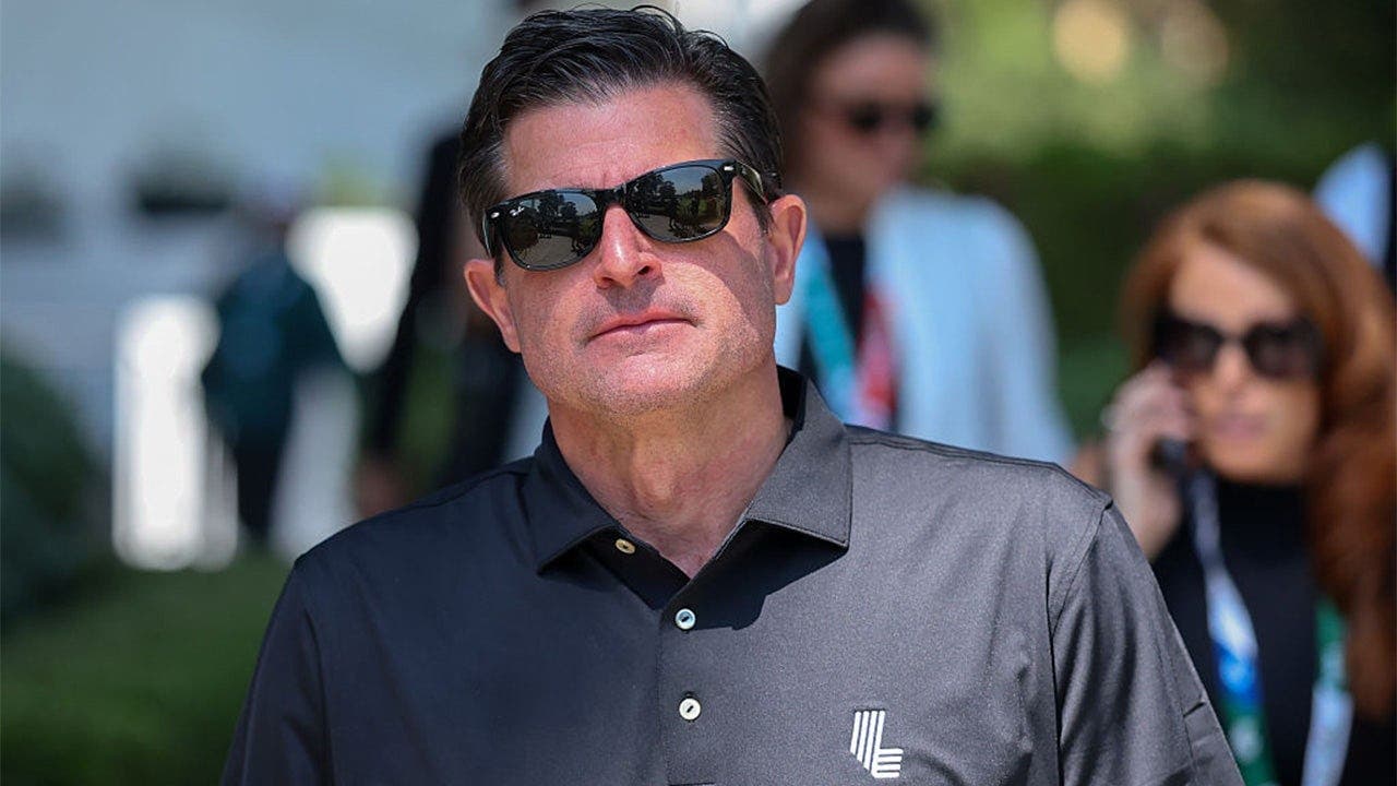 LIV Golf Faces Saudi Funding Cliff as CEO Scott O'Neil Seeks New Capital