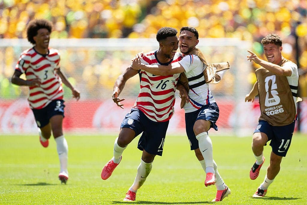 US Men's National Team Beats Australia 2-0 to Clinch World Cup Knockout Spot