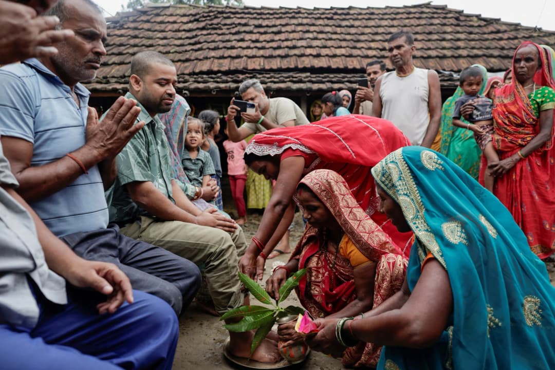 Nepal Tunnel Flood Survivor Urges Government to Continue Search Operations