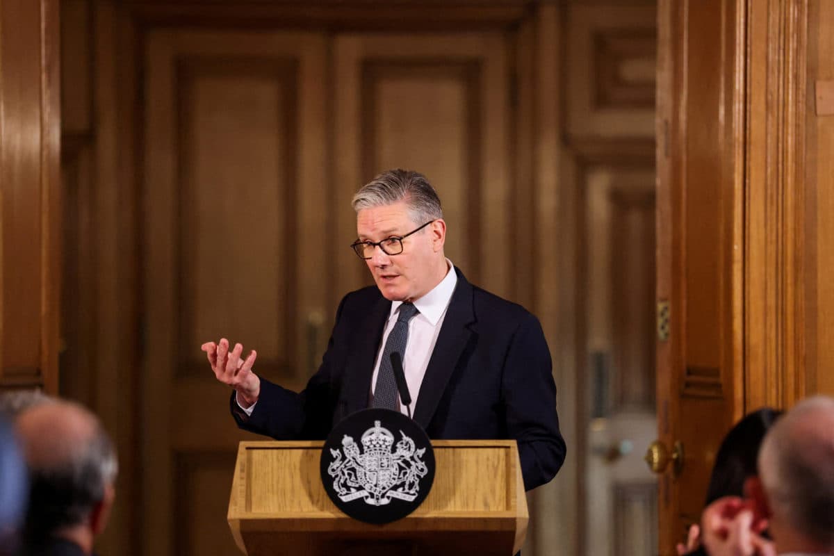 英国地方选举开票在即:斯塔默面临工党支持率重大考验