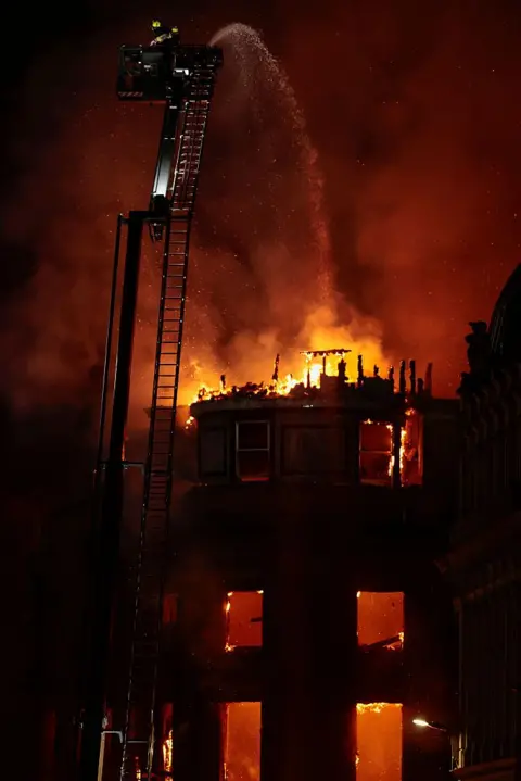 Large Fire Near Glasgow Central Station Forces Closure and Building Collapse