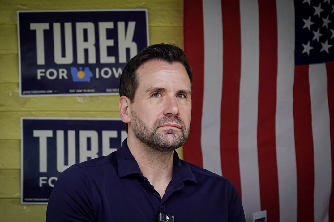 Paralympian Josh Turek Wins Iowa Democratic Senate Primary in High-Stakes Race