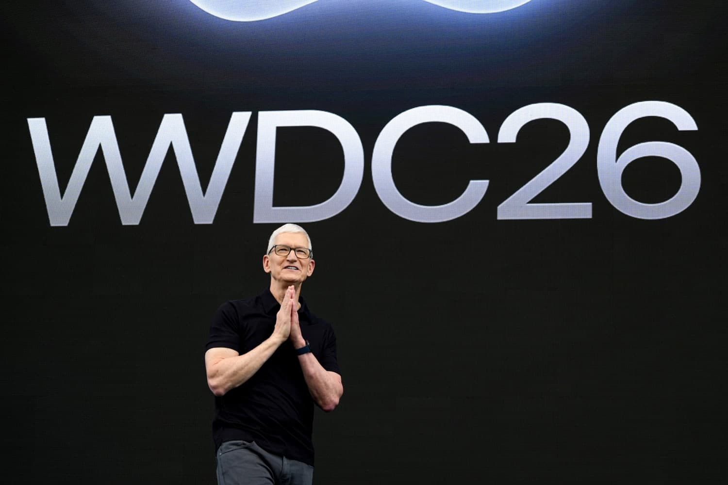 苹果发布全新“Siri AI”并深度整合人工智能