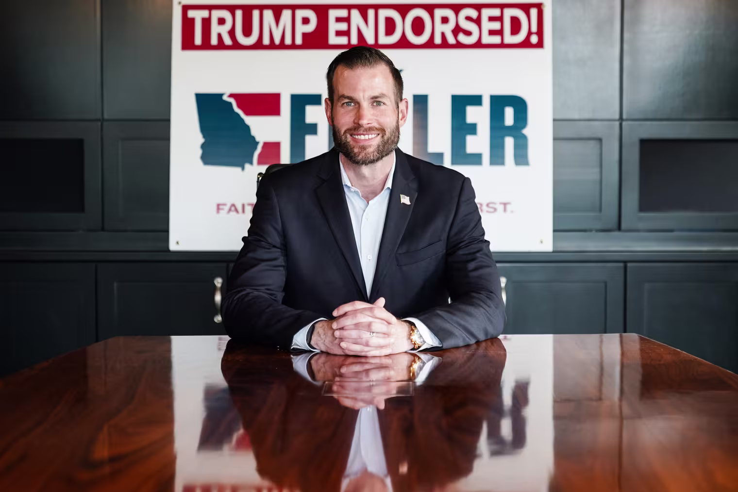 特朗普支持的共和党人克莱·富勒赢得佐治亚州补选,接替玛乔丽·泰勒·格林